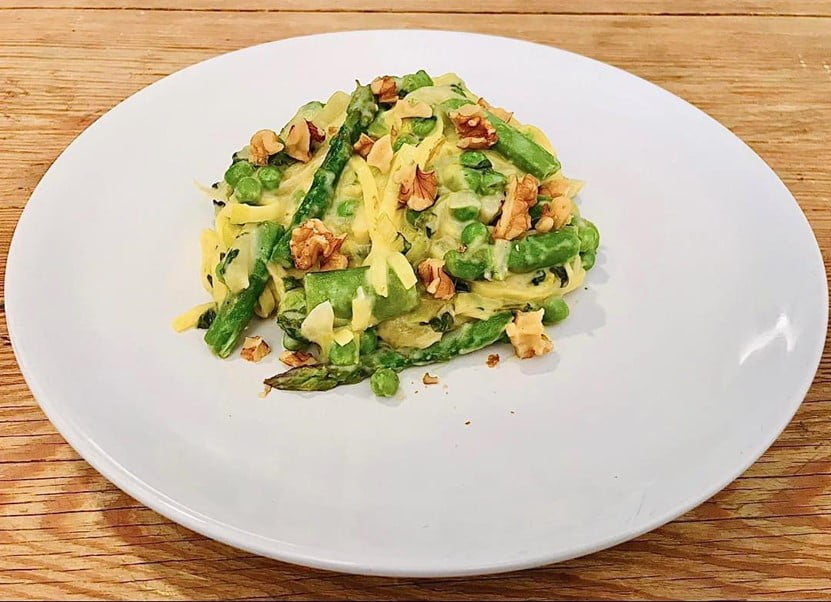 Spring Pea, Asparagus and Spinach Linguine in a Creamy, Cheese Sauce