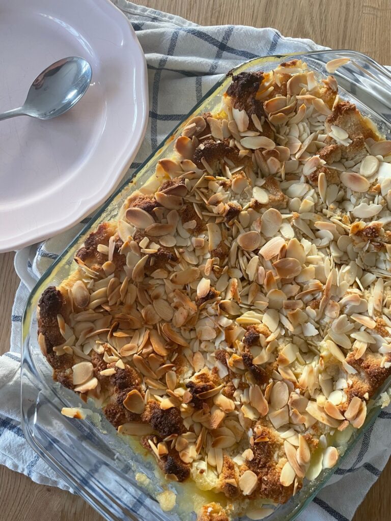 a bowl full of crumble