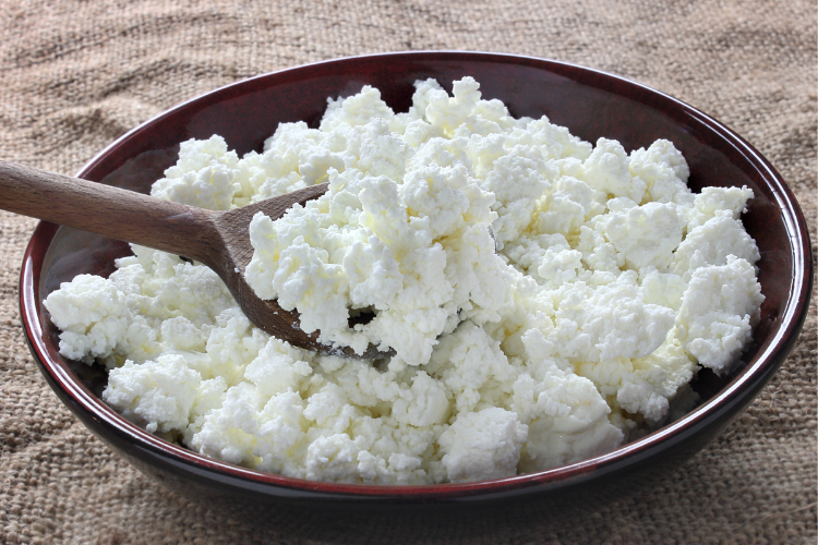 02 a bowl of cottage cheese