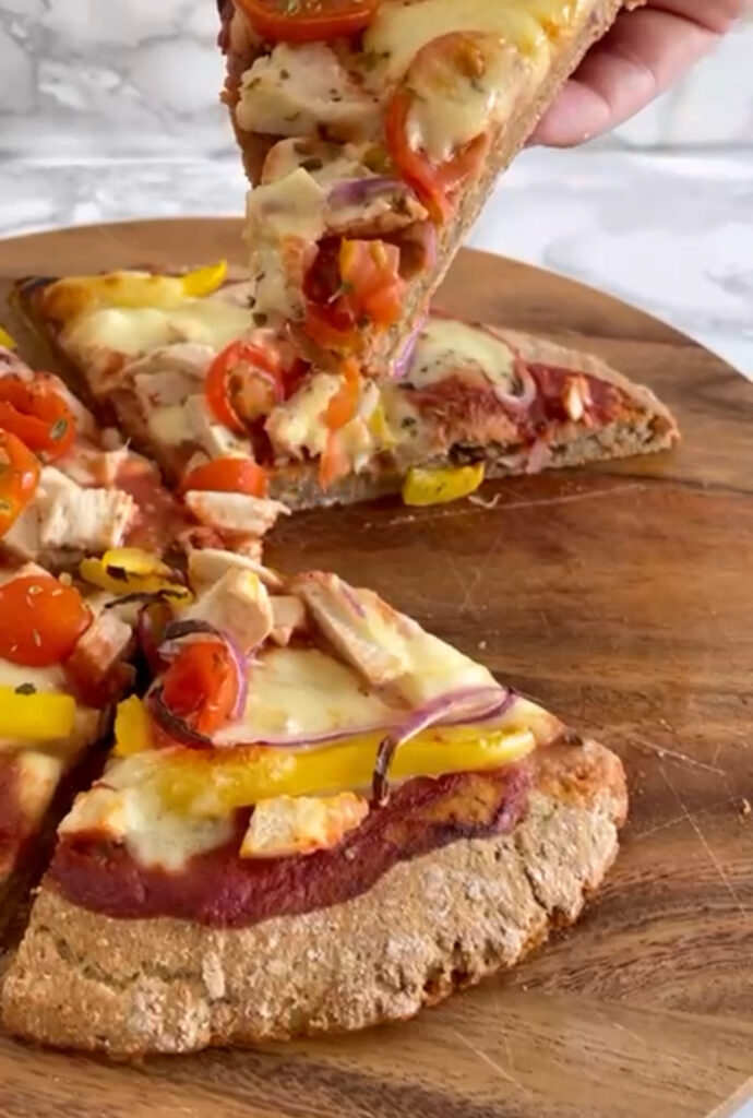 chicken and veg pizza