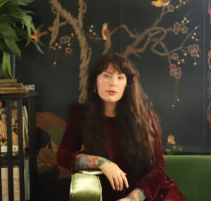 Artist Hannah Flowers