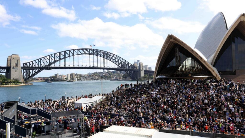 Sydneymarathon Sydney Opera House and bridge