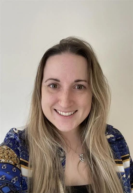 Lauren Askey headshot photo