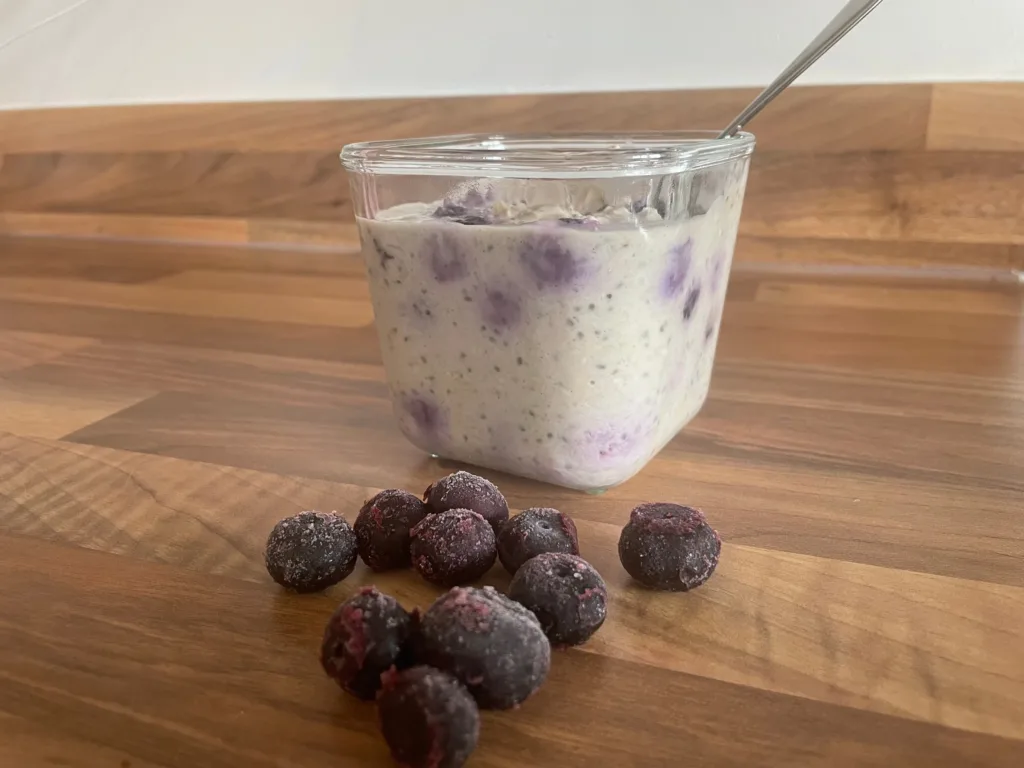 Chia & Blueberry Breakfast Jar